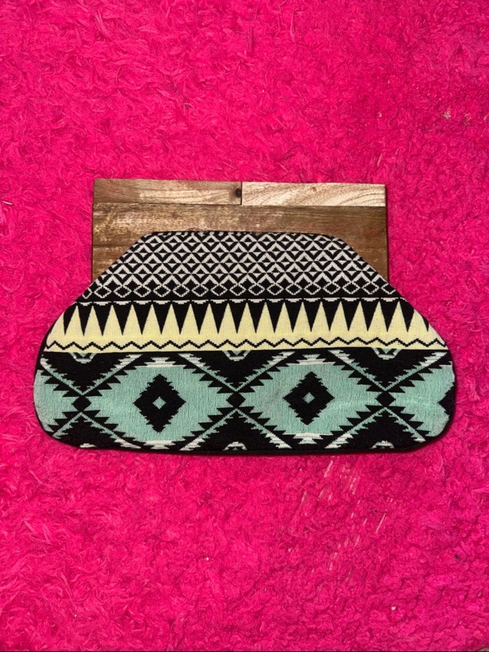 Embroidered Black & Cream Geometric Clutch - Picture 4 of 4